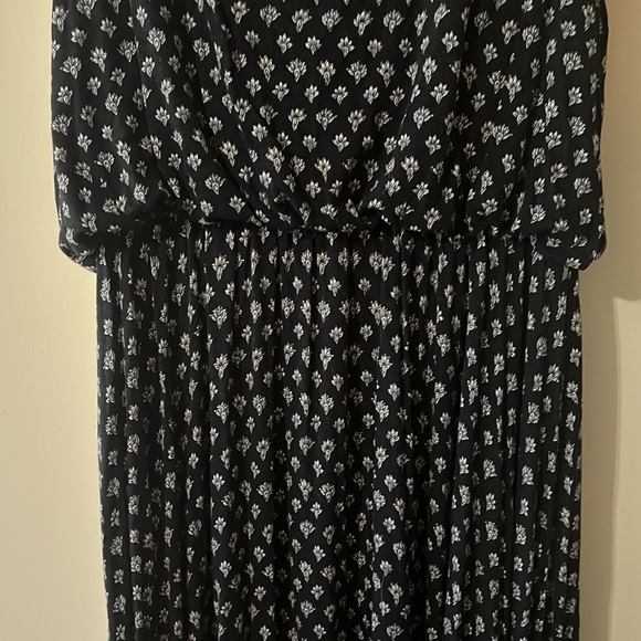 Blue cinch waist tank topped midi dress - Picture 2 of 5